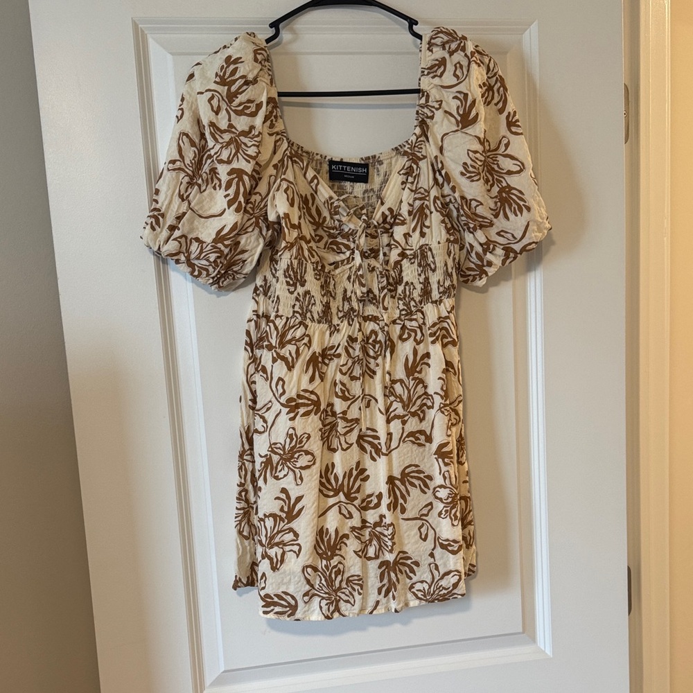 KITTENISH Cream and Brown Floral Puff-Sleeve Mini Dress